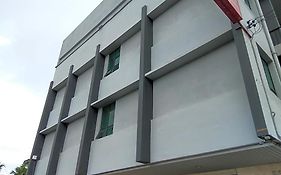 West Inn Motel